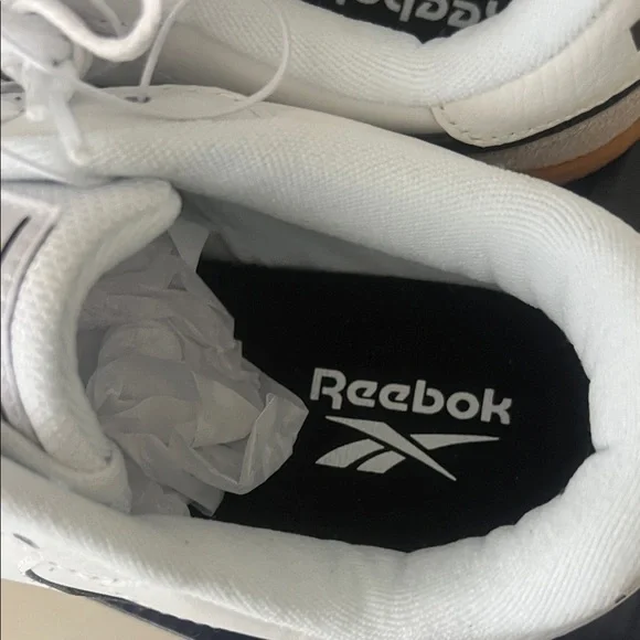 NEW!! Reebok Women's White/Mist Grey/Black classic ,Sneakers in Size 9.5 - Picture 12 of 15